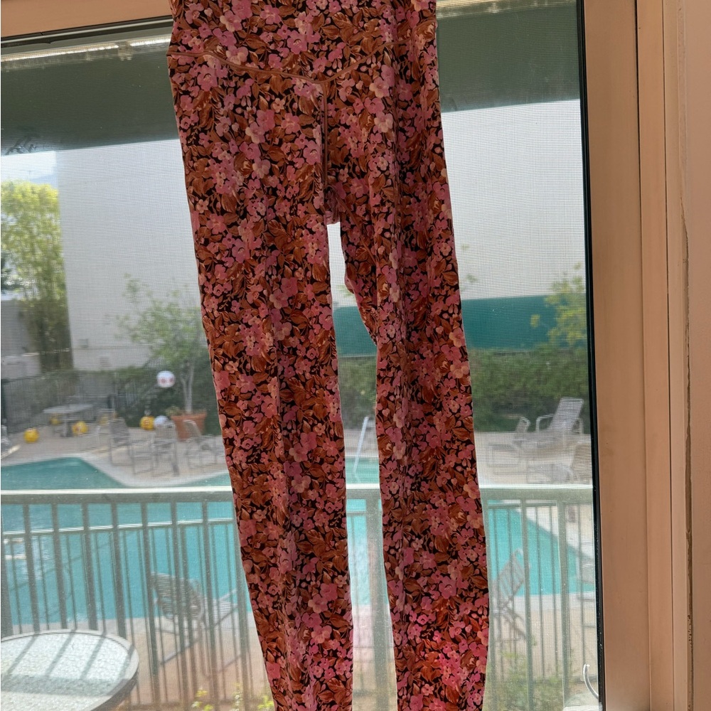 Aerie Small Floral Leggings